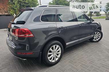 Позашляховик / Кросовер Volkswagen Touareg 2010 в Коломиї