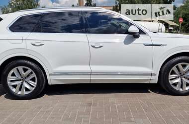 Позашляховик / Кросовер Volkswagen Touareg 2021 в Тернополі