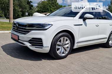 Позашляховик / Кросовер Volkswagen Touareg 2021 в Тернополі