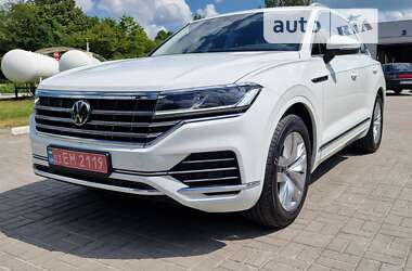 Позашляховик / Кросовер Volkswagen Touareg 2021 в Тернополі