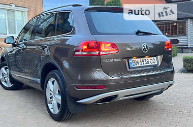 Позашляховик / Кросовер Volkswagen Touareg 2012 в Сумах