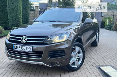 Позашляховик / Кросовер Volkswagen Touareg 2012 в Сумах