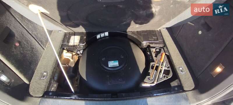 Внедорожник / Кроссовер Volkswagen Touareg 2003 в Харькове