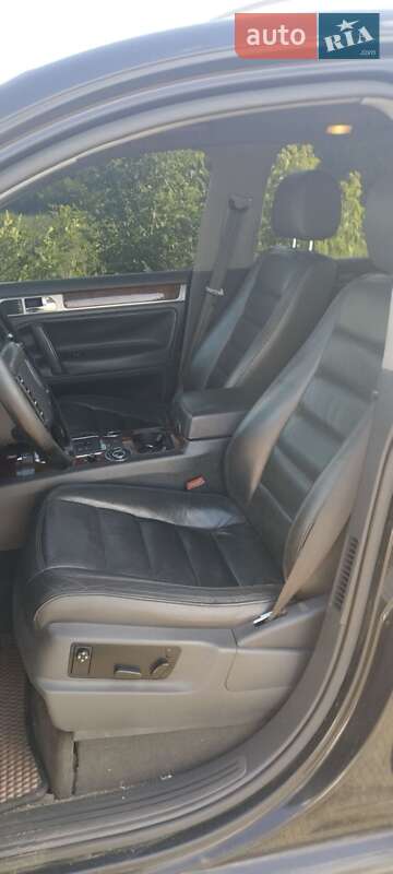 Внедорожник / Кроссовер Volkswagen Touareg 2003 в Харькове