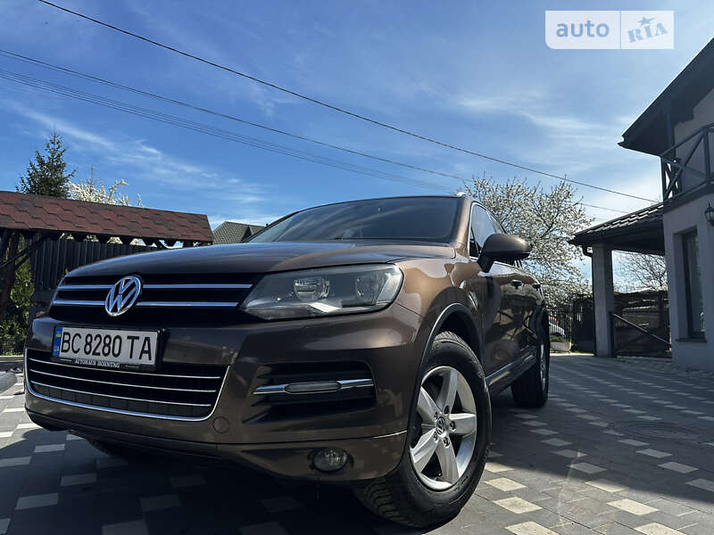 Позашляховик / Кросовер Volkswagen Touareg 2012 в Львові