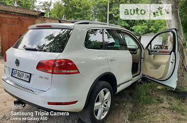 Позашляховик / Кросовер Volkswagen Touareg 2012 в Запоріжжі