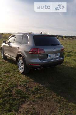 Позашляховик / Кросовер Volkswagen Touareg 2010 в Тернополі