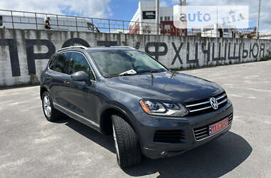 Позашляховик / Кросовер Volkswagen Touareg 2012 в Тернополі