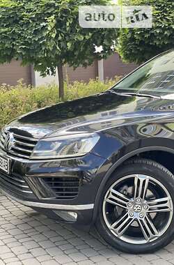 Внедорожник / Кроссовер Volkswagen Touareg 2014 в Ивано-Франковске