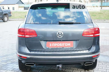 Внедорожник / Кроссовер Volkswagen Touareg 2015 в Житомире