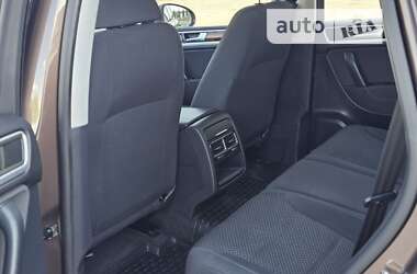 Внедорожник / Кроссовер Volkswagen Touareg 2013 в Тернополе