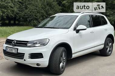 Внедорожник / Кроссовер Volkswagen Touareg 2012 в Львове