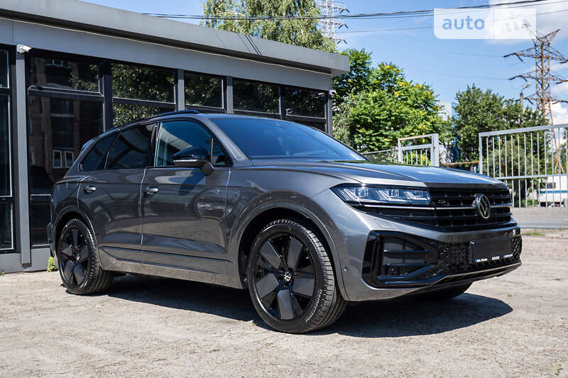 Позашляховик / Кросовер Volkswagen Touareg 2024 в Києві