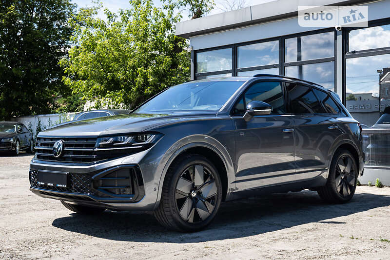 Позашляховик / Кросовер Volkswagen Touareg 2024 в Києві