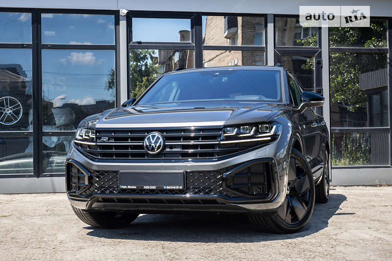 Позашляховик / Кросовер Volkswagen Touareg 2024 в Києві