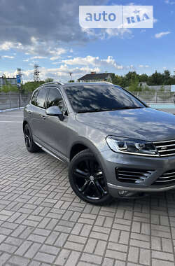 Внедорожник / Кроссовер Volkswagen Touareg 2017 в Запорожье