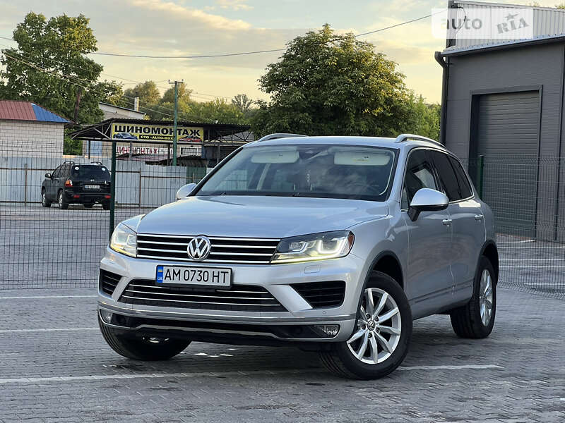 Позашляховик / Кросовер Volkswagen Touareg 2016 в Бердичеві