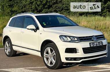 Позашляховик / Кросовер Volkswagen Touareg 2014 в Прилуках