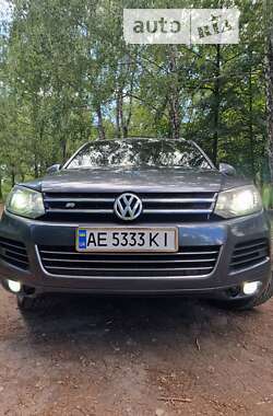 Позашляховик / Кросовер Volkswagen Touareg 2012 в Дніпрі