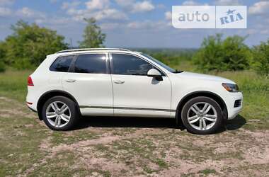 Позашляховик / Кросовер Volkswagen Touareg 2012 в Кременчуці