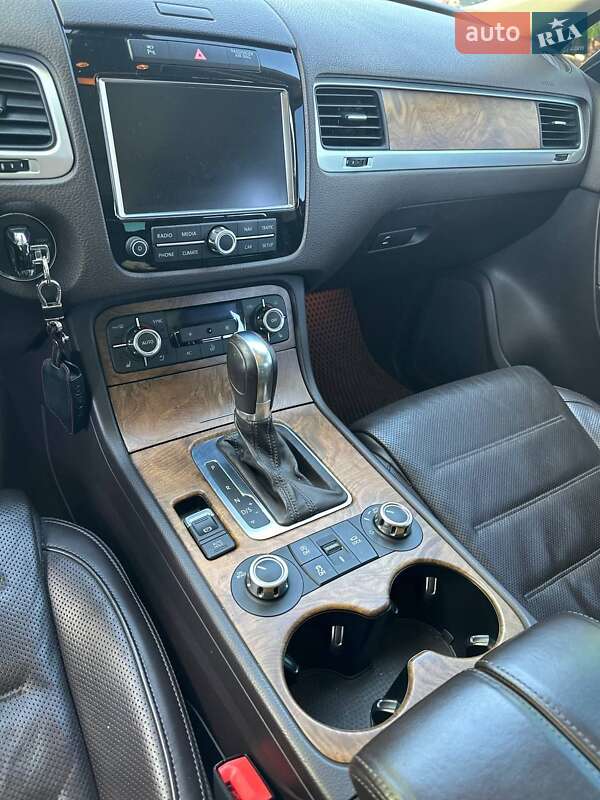Внедорожник / Кроссовер Volkswagen Touareg 2012 в Первомайске фото 38 Внедорожник / Кроссовер Volkswagen Touareg 2012 в Первомайске