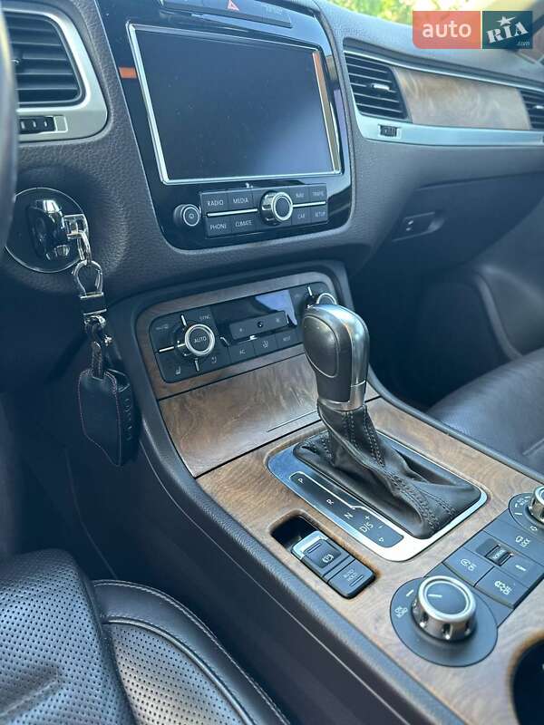 Внедорожник / Кроссовер Volkswagen Touareg 2012 в Первомайске фото 43 Внедорожник / Кроссовер Volkswagen Touareg 2012 в Первомайске