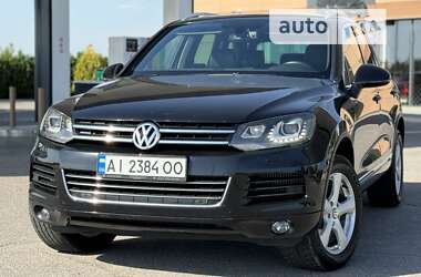 Внедорожник / Кроссовер Volkswagen Touareg 2011 в Днепре