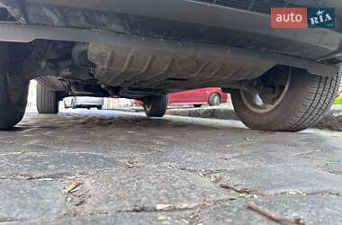 Внедорожник / Кроссовер Volkswagen Touareg 2012 в 