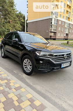 Внедорожник / Кроссовер Volkswagen Touareg 2018 в Киеве