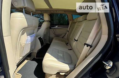 Внедорожник / Кроссовер Volkswagen Touareg 2011 в Кривом Роге