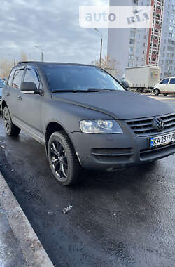 Внедорожник / Кроссовер Volkswagen Touareg 2006 в Киеве