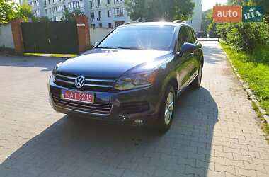 Внедорожник / Кроссовер Volkswagen Touareg 2012 в Хмельницком