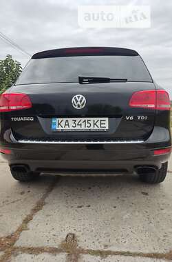 Внедорожник / Кроссовер Volkswagen Touareg 2012 в Березане