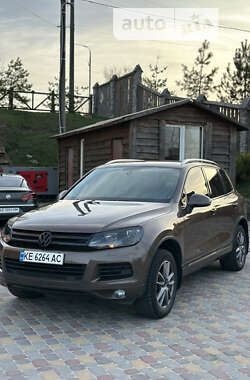 Внедорожник / Кроссовер Volkswagen Touareg 2012 в Павлограде