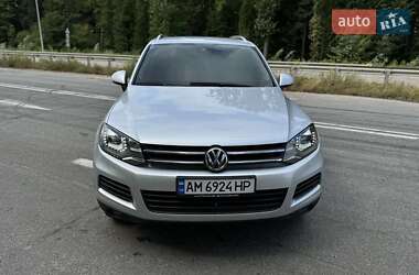 Позашляховик / Кросовер Volkswagen Touareg 2011 в Житомирі