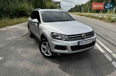 Позашляховик / Кросовер Volkswagen Touareg 2011 в Житомирі