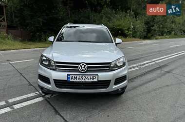 Позашляховик / Кросовер Volkswagen Touareg 2011 в Житомирі