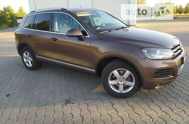 Позашляховик / Кросовер Volkswagen Touareg 2011 в Києві