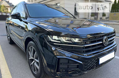 Позашляховик / Кросовер Volkswagen Touareg 2023 в Києві