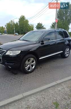 Позашляховик / Кросовер Volkswagen Touareg 2006 в Кам'янському