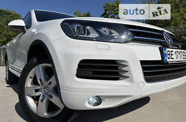 Внедорожник / Кроссовер Volkswagen Touareg 2013 в Николаеве