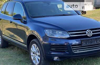 Позашляховик / Кросовер Volkswagen Touareg 2012 в Каневі