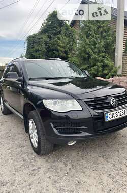 Позашляховик / Кросовер Volkswagen Touareg 2010 в Умані