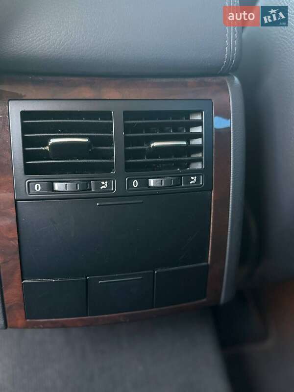 Внедорожник / Кроссовер Volkswagen Touareg 2007 в Малине