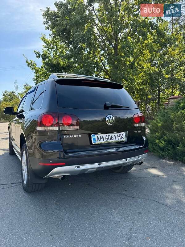Внедорожник / Кроссовер Volkswagen Touareg 2007 в Малине