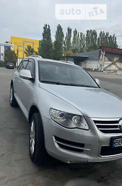 Позашляховик / Кросовер Volkswagen Touareg 2008 в Дніпрі