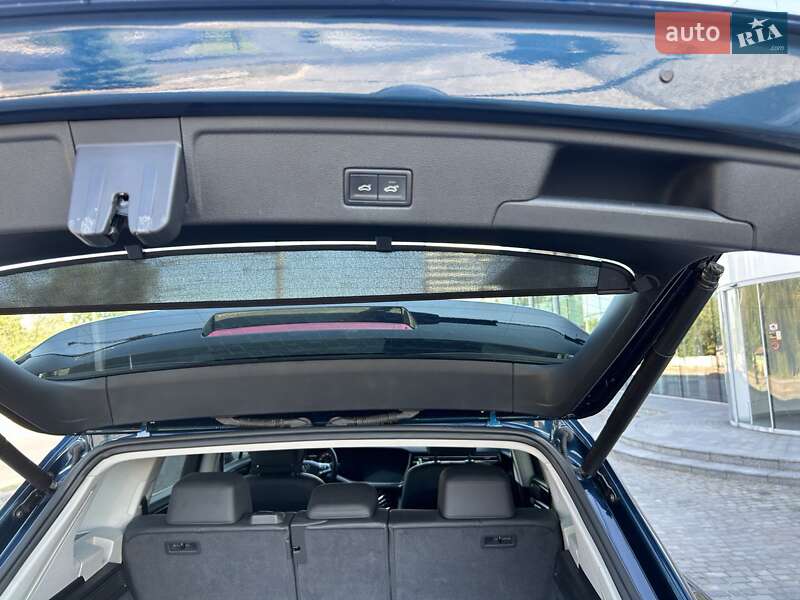 Внедорожник / Кроссовер Volkswagen Touareg 2018 в Днепре фото 10 Внедорожник / Кроссовер Volkswagen Touareg 2018 в Днепре