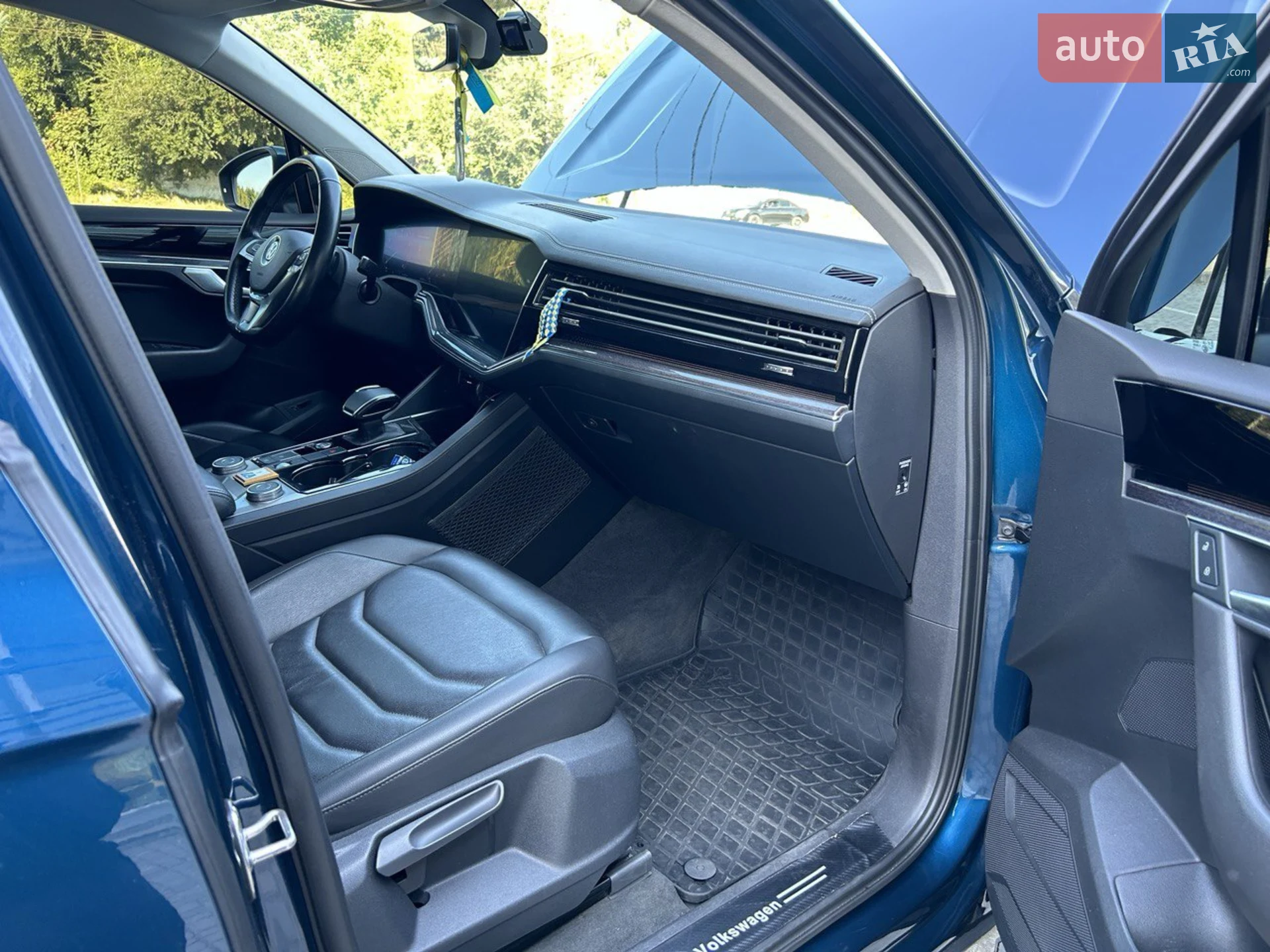 2018 Volkswagen Touareg - мініатюра 14