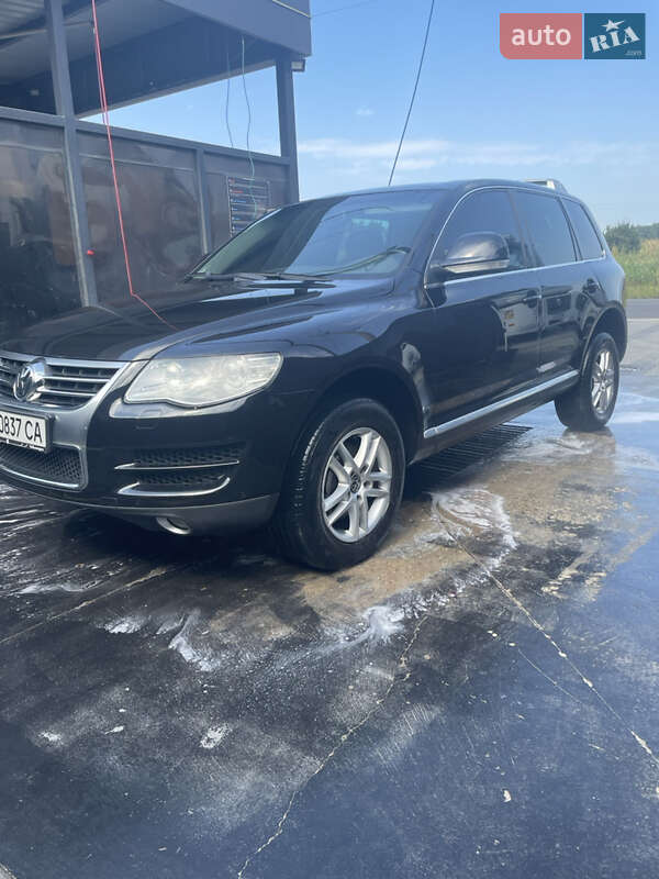 Внедорожник / Кроссовер Volkswagen Touareg 2007 в Иршаве