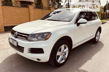 Внедорожник / Кроссовер Volkswagen Touareg 2011 в Черкассах